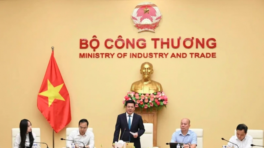 Vietnamese trade counselors in Americas contribute to trade growth: Minister